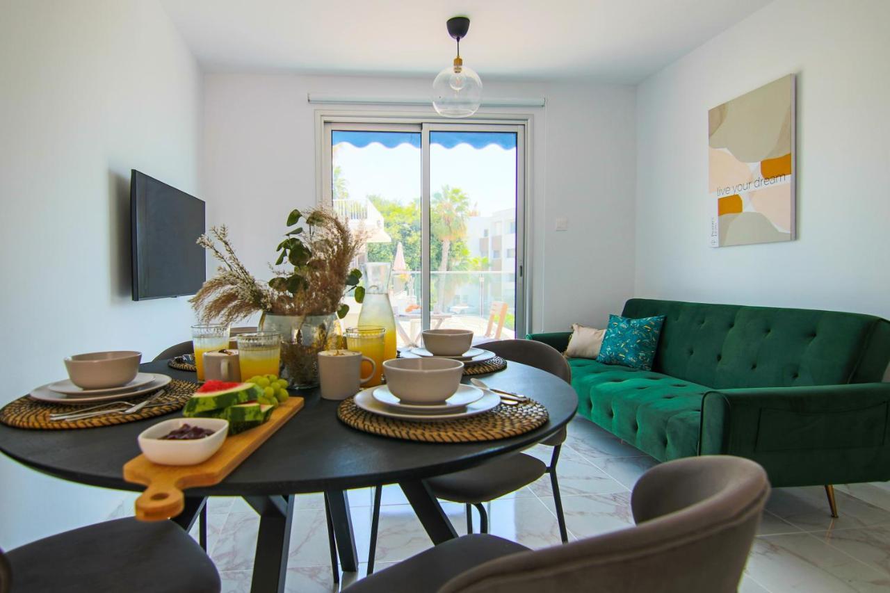 Appartement Phaedrus Living Seaside Luxury Flat Athina 21 à Paphos Extérieur photo